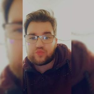 Meet your Posher, Ethan